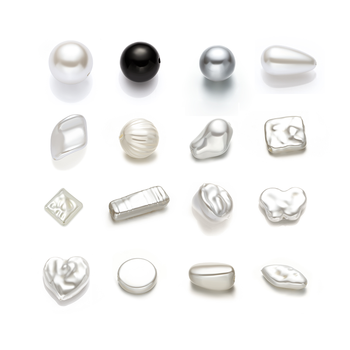 Acrylic, Plastic & Lucite Loose Beads