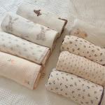 Baby bath towels & washcloths