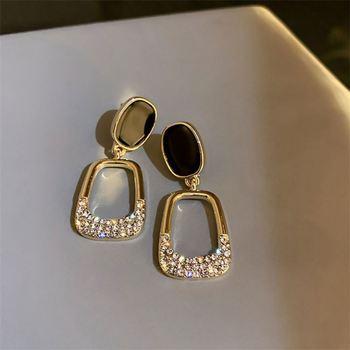 Premium Stud Earring