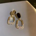 Premium Stud Earring