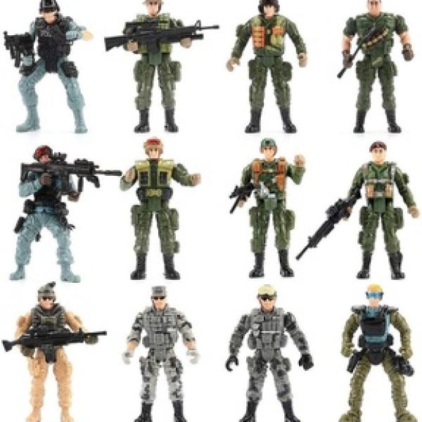 Military figures / gashapon toys