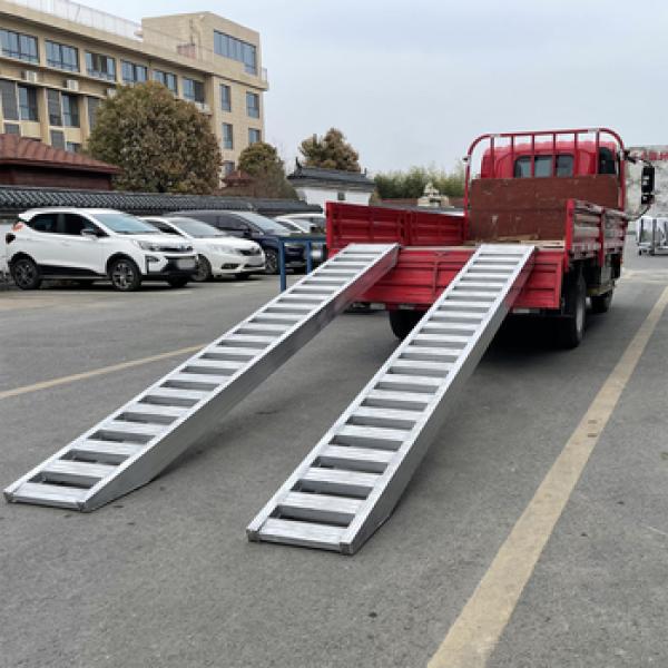 Loading Ramp & Lift Plate