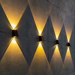 Outdoor Wall Lamp
