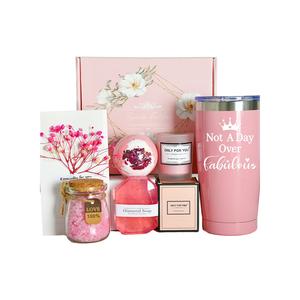 Thanksgiving Gifts & Supplies